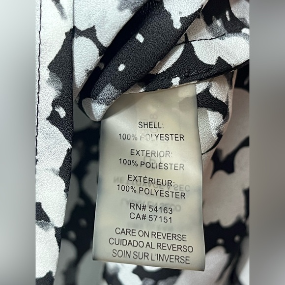 Karl Lagerfled Paris floral blouse - Picture 5 of 7